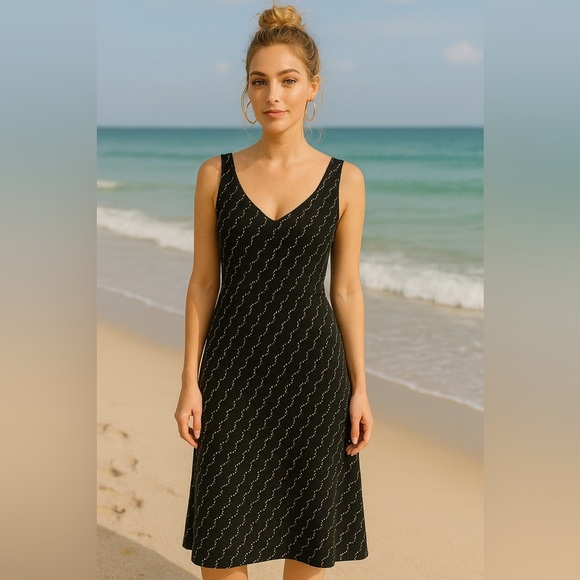 A Wild Thyme Size 16 sleeveless lined black dress with geometric pattern - Picture 1 of 4